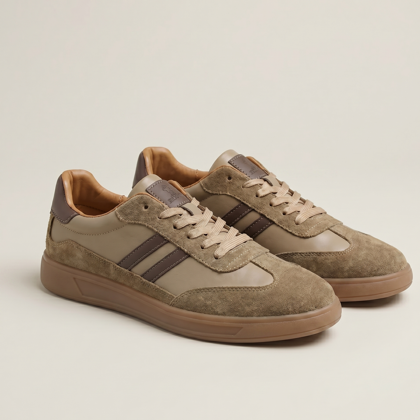 Comfortable Retro Sneakers Men Casual